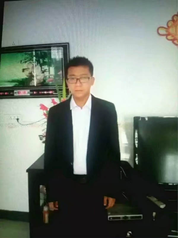 依然疼痛的第一张照片--台湾上门女婿服务网