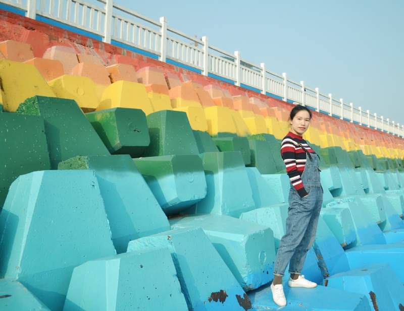 小艾樱樱的第一张照片--台湾上门女婿服务网