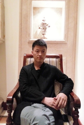 制片人杨亚林的第二张照片--台湾上门女婿服务网