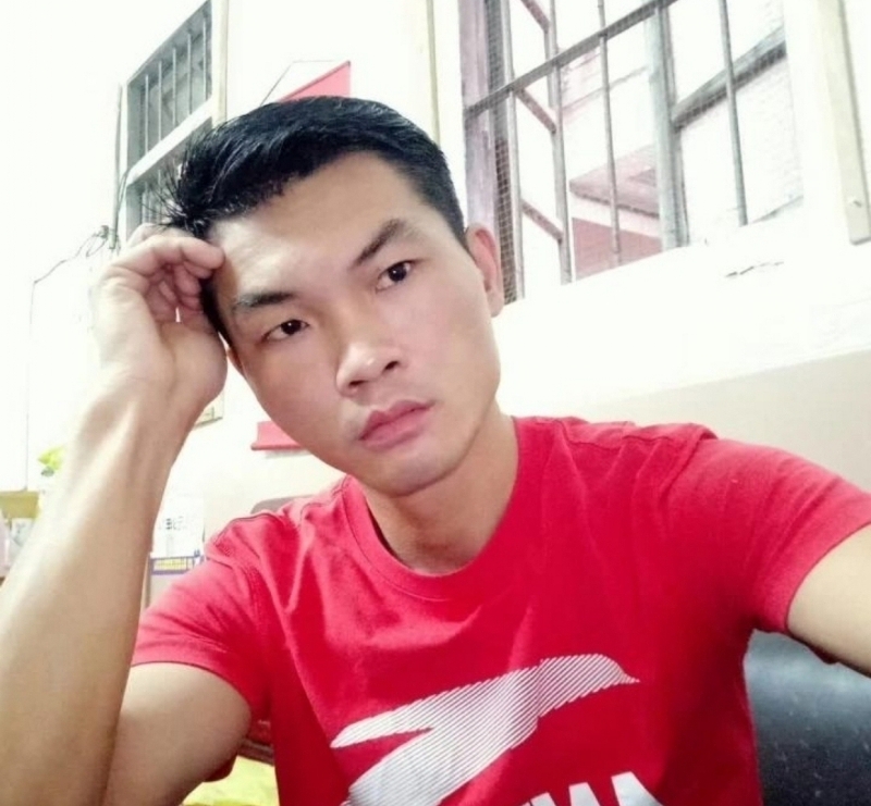 英俊的台灯的第一张照片--台湾上门女婿服务网