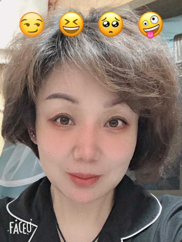 飘拂的第一张照片--台湾上门女婿服务网