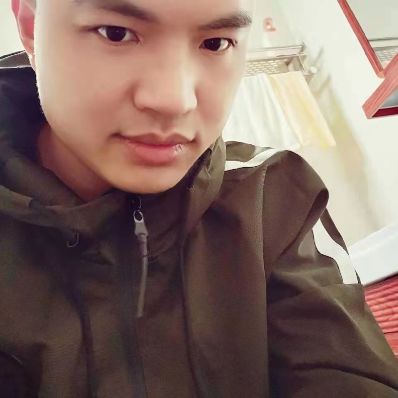 高大上的宅男的第一张照片--台湾上门女婿服务网