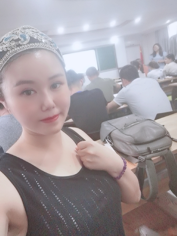 冰欣的第一张照片--台湾上门女婿服务网