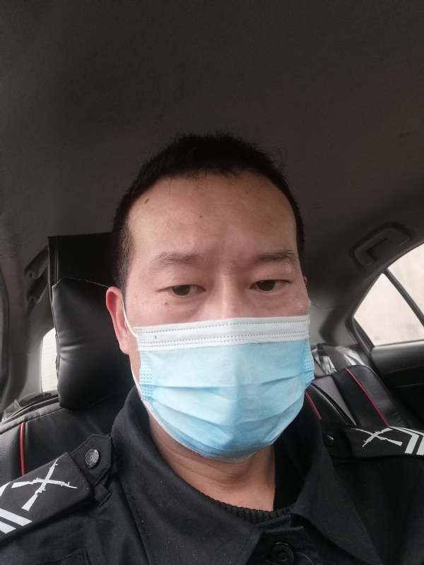 不会躲的刺猬的第一张照片--台湾上门女婿服务网