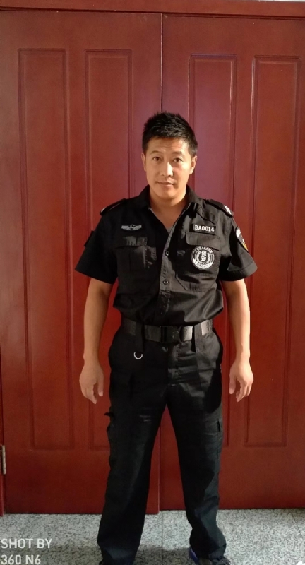 郭不凡的第一张照片--台湾上门女婿服务网