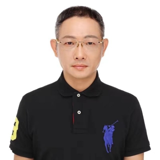 邱先森的第一张照片--台湾上门女婿服务网