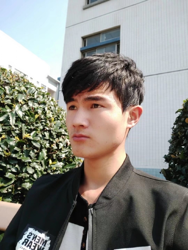 阳光男孩的第四张照片--台湾上门女婿服务网